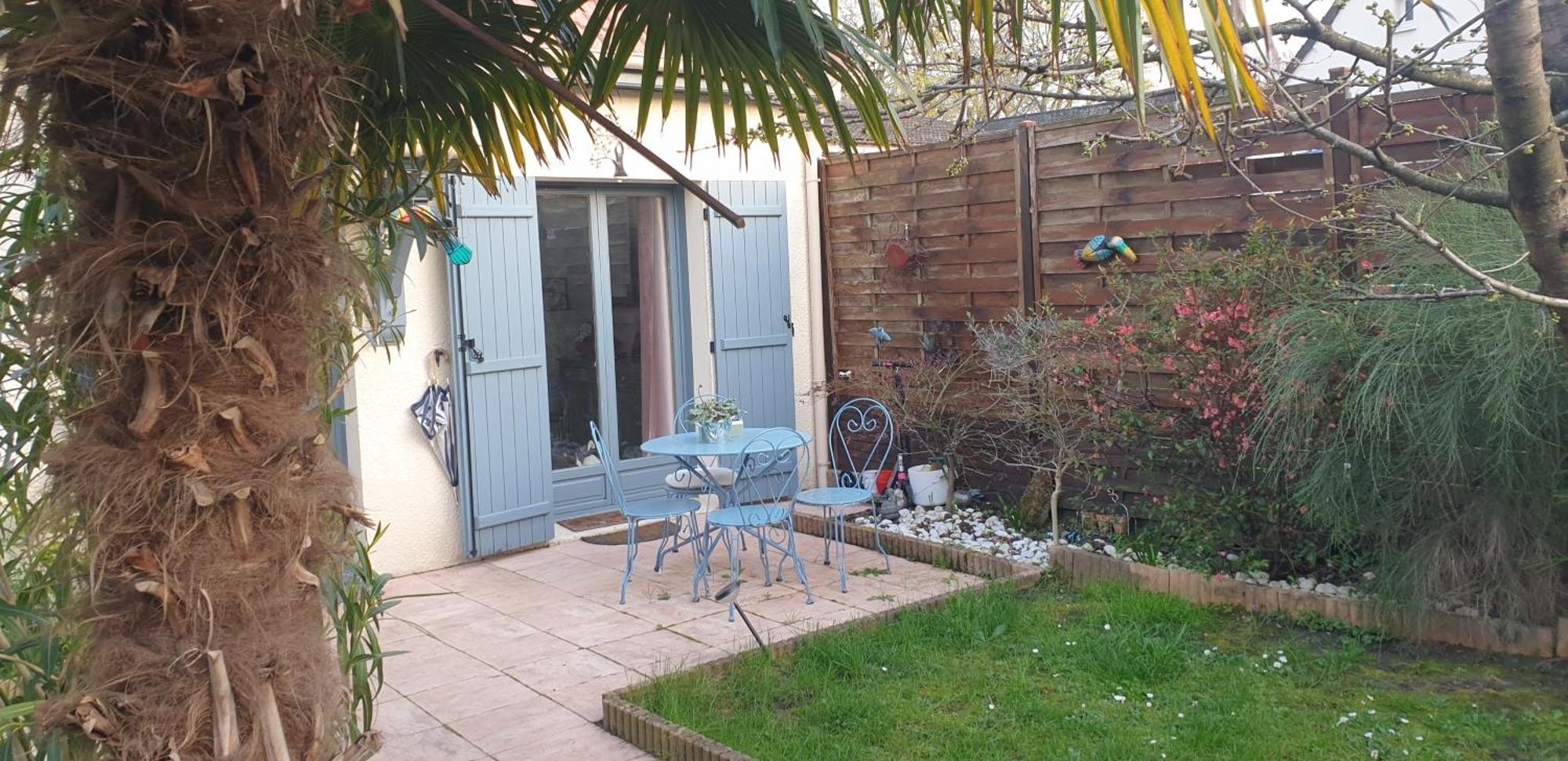 Claude Et Martine Apartamento Villeparisis Exterior foto